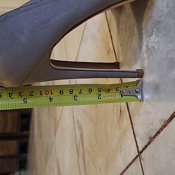 Suede Mauve Stilletos - Picture 3 of 6